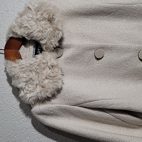 NEW! Apt. 9 Cream w/Faux Fur Wrists & Collar Jacket Sz. S - Picture 6 of 15